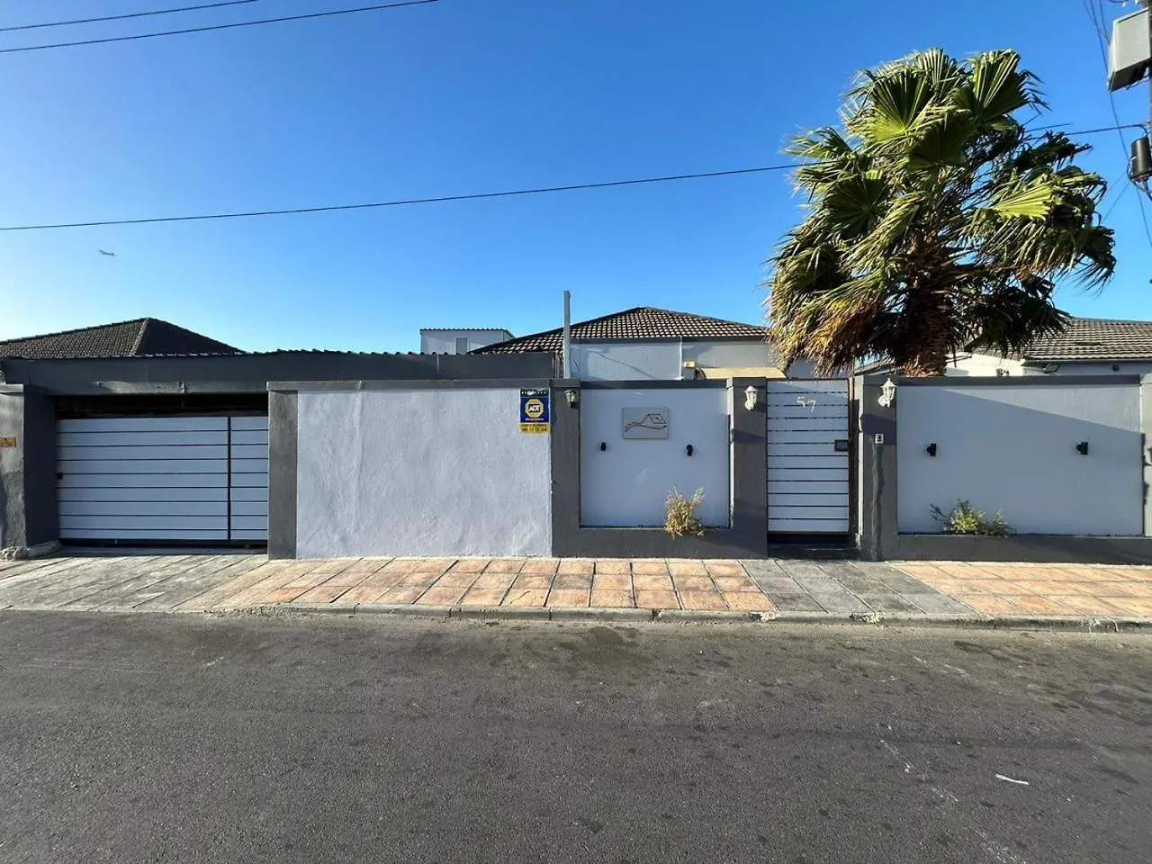 Homestay 57 On Wynne Apartment Cape Town